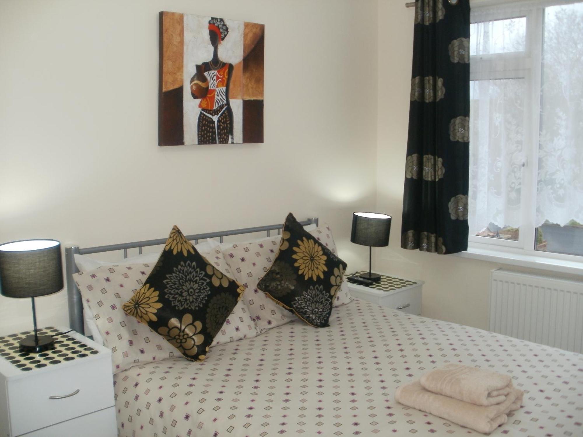 London Heathrow Guesthouse Ґіллінґдон Екстер'єр фото