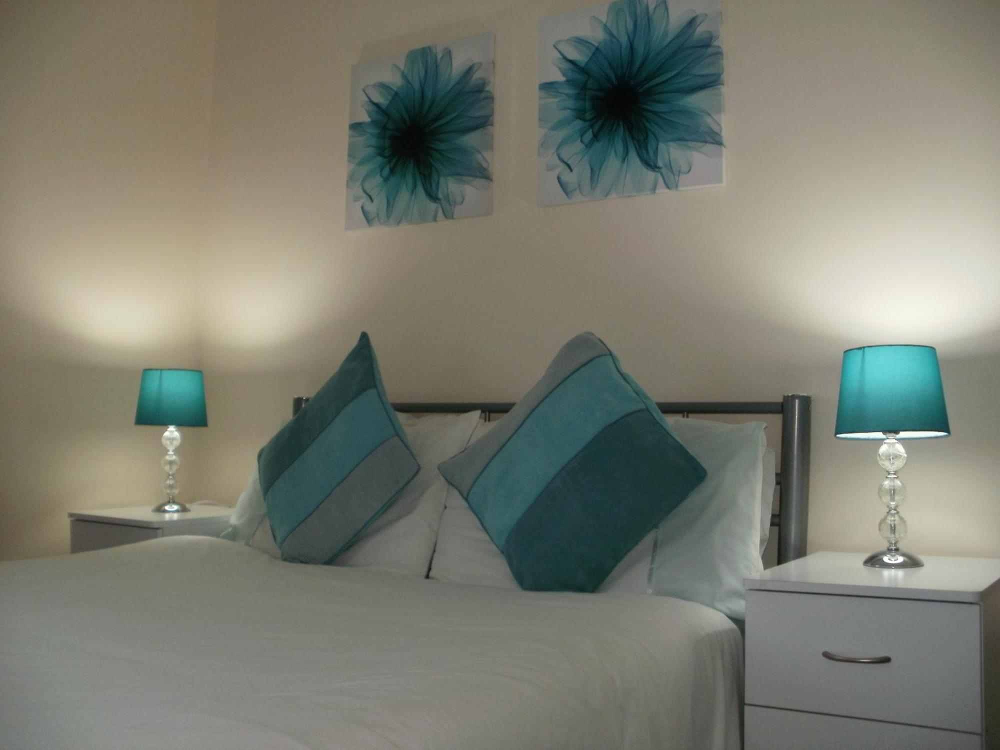 London Heathrow Guesthouse Ґіллінґдон Екстер'єр фото